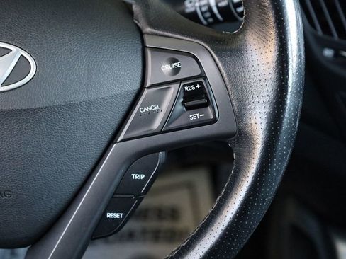 Used 2016 Hyundai Veloster Turbo image 27