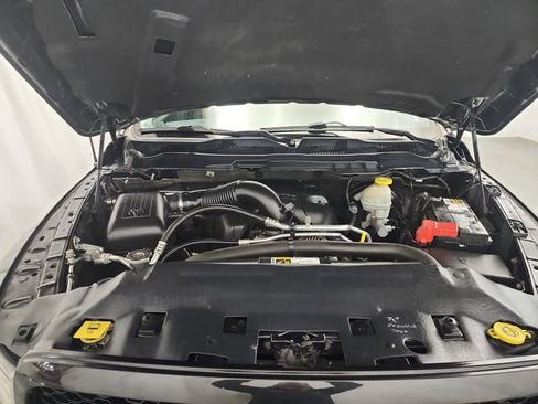 Used 2017 RAM 1500 Express image 20