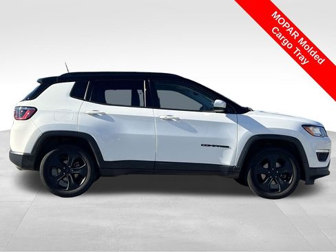 Used 2021 Jeep Compass Latitude image 32