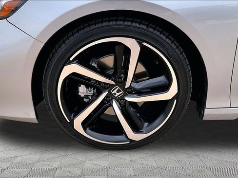Used 2022 Honda Accord Sport image 8