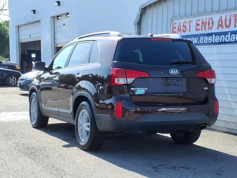 Used 2015 Kia Sorento LX FWD image 3