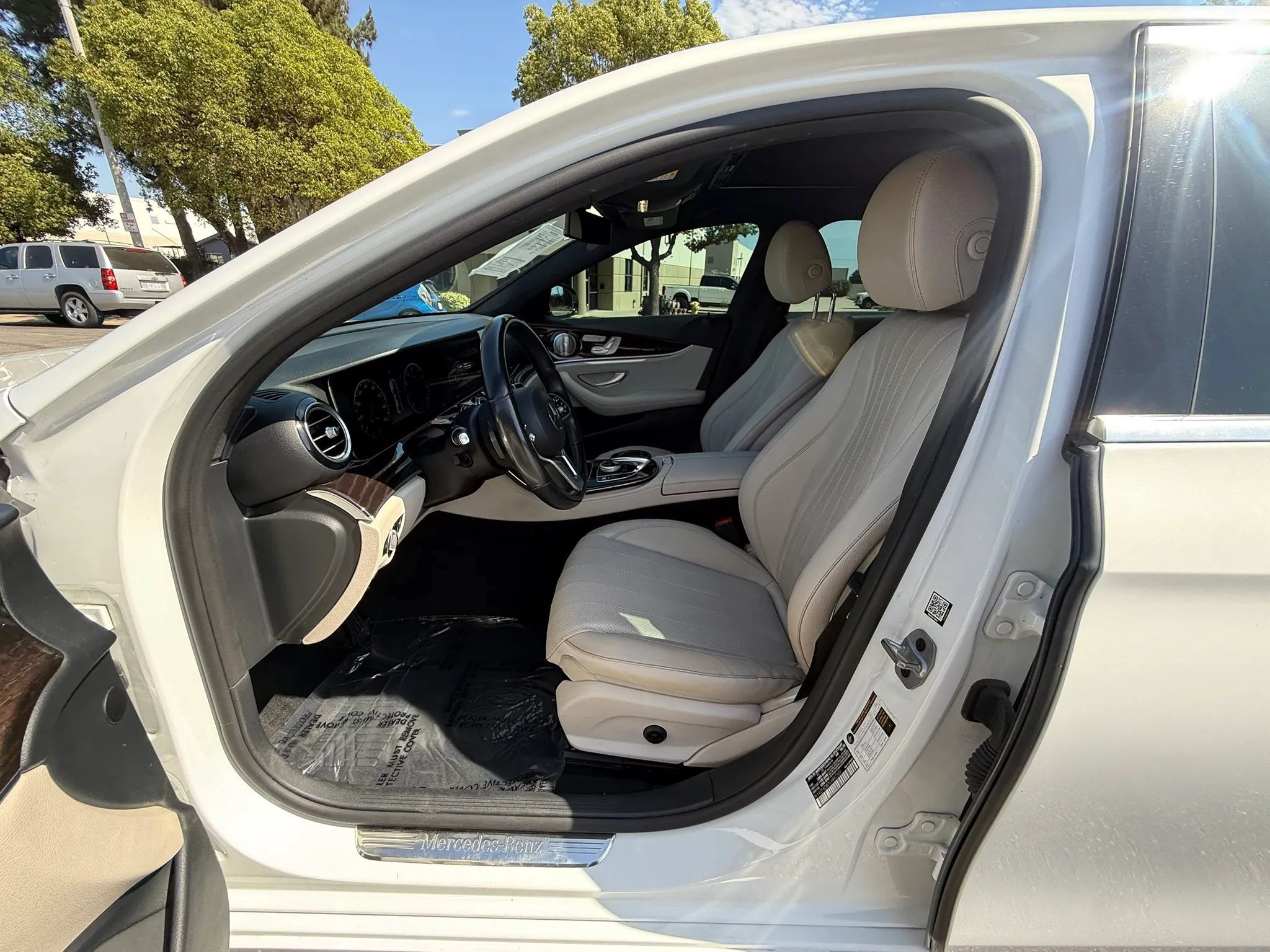 Used 2020 Mercedes-Benz E 350 Sedan image 11