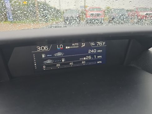 Used 2017 Subaru Impreza 2.0i Limited image 28