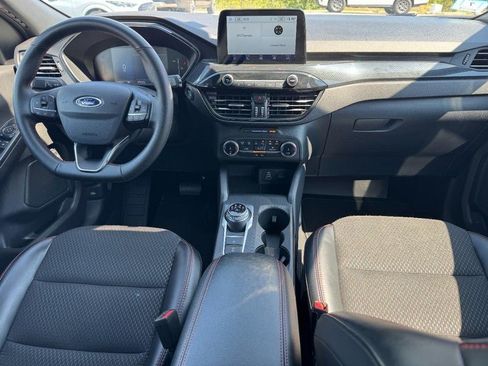 Used 2025 Ford Escape ST-Line AWD/4WD image 11