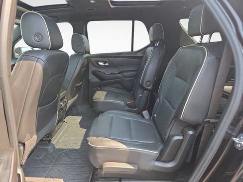 Used 2023 Chevrolet Traverse Premier w/ Redline Edition AWD/4WD image 21