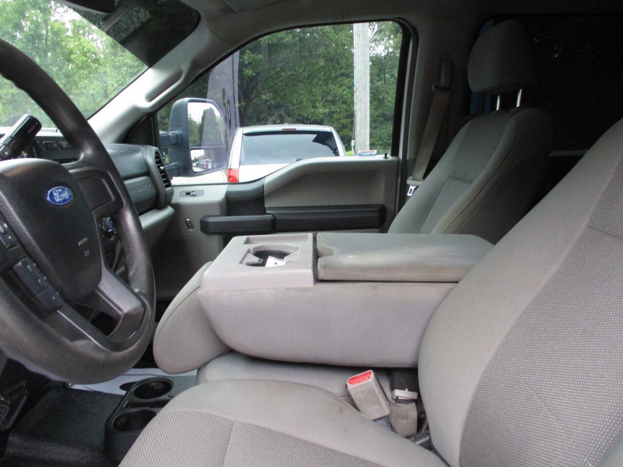 Used 2017 Ford F250 XL w/ Power Equipment Group AWD/4WD image 21