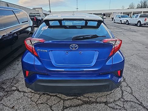 Used 2018 Toyota C-HR XLE image 6