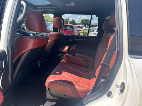 Used 2021 Lexus LX 570 4WD w/ Sport Package image 5