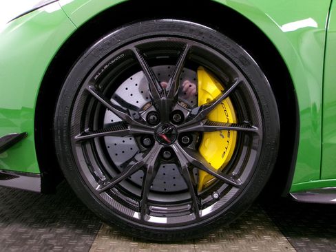 New 2026 Chevrolet Corvette ZR1 w/ ZR1 Carbon Fiber Aero Package image 23