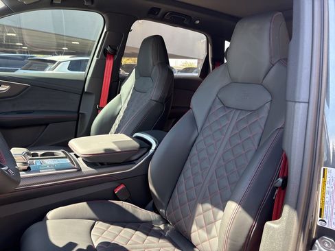 New 2026 Audi Q7 3.0T Prestige image 13