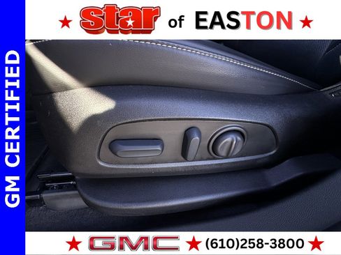 Certified 2022 GMC Acadia SLT w/ Technology Package image 15