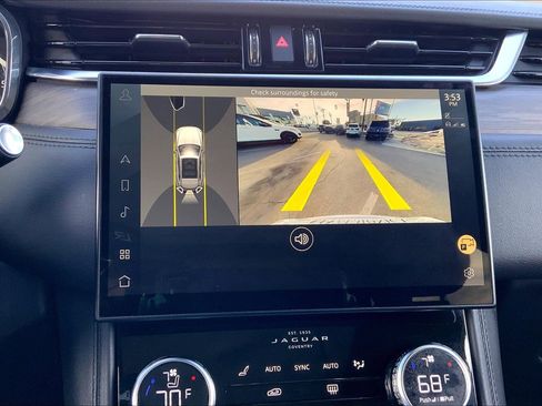 Used 2023 Jaguar F-PACE S image 27