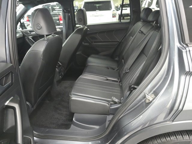 Used 2024 Volkswagen Tiguan SE R-Line AWD/4WD image 13