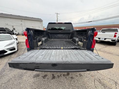 Used 2021 Chevrolet Silverado 1500 Custom Trail Boss AWD/4WD image 29