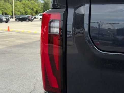 Used 2025 GMC Sierra 2500 Denali w/ Denali Reserve Package AWD/4WD image 10