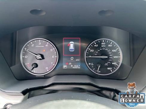 Used 2025 Subaru Outback Premium AWD/4WD image 13