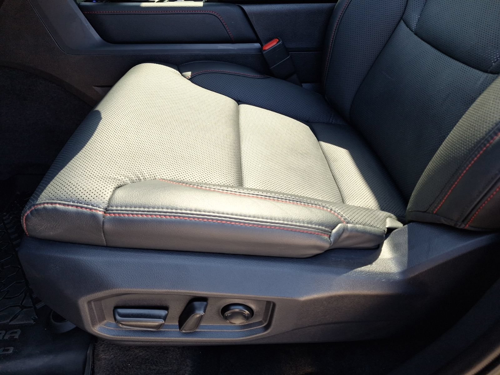 Used 2026 Toyota Tundra TRD Pro AWD/4WD image 15