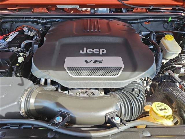 Used 2014 Jeep Wrangler Unlimited Sport w/ Quick Order Package 24S AWD/4WD image 23