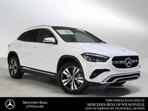 New 2026 Mercedes-Benz GLA 250 4MATIC image 1