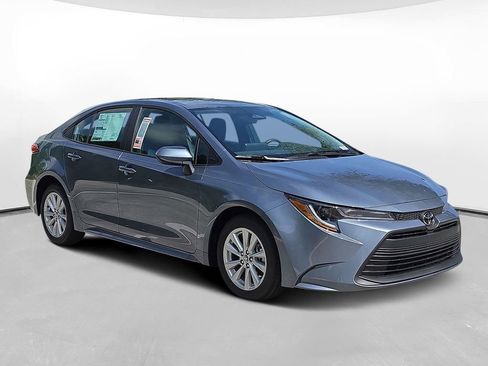 New 2026 Toyota Corolla LE w/ LE Premium Package FWD image 3