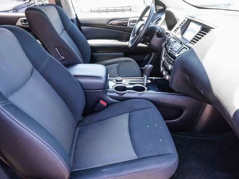 Used 2019 Nissan Pathfinder SV w/ Cargo Package AWD/4WD image 19