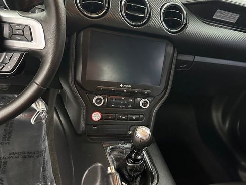 Used 2015 Ford Mustang Coupe RWD image 16