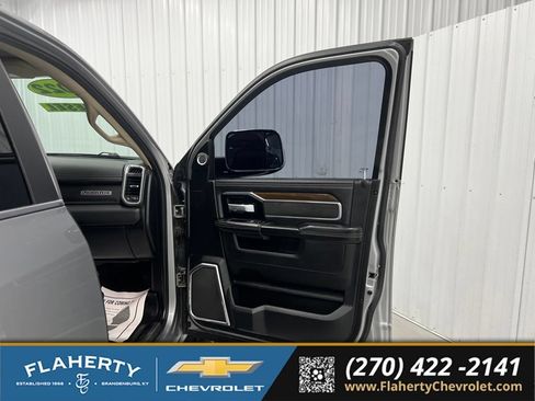 Used 2022 RAM 3500 Laramie AWD/4WD image 14