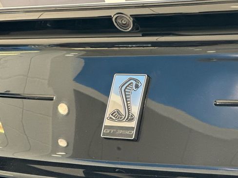 Used 2019 Ford Mustang Shelby GT350 w/ Technology Package image 20