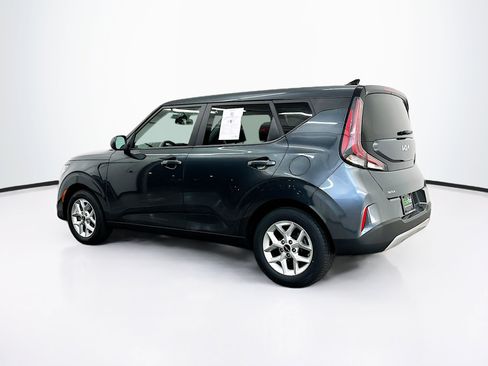 Used 2025 Kia Soul LX w/ LX Technology Package FWD image 5
