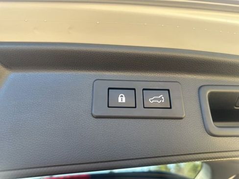 Used 2025 Subaru Forester Wilderness AWD/4WD image 11