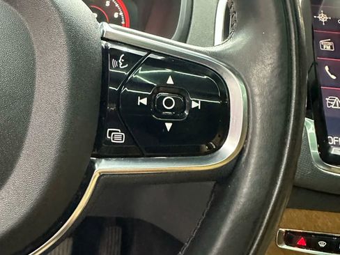 Used 2016 Volvo XC90 T6 Inscription w/ Vision Package image 15