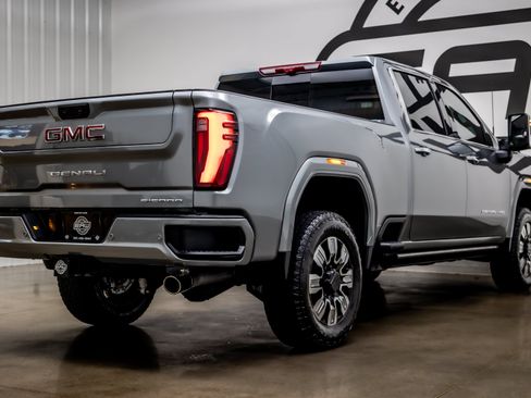 Used 2026 GMC Sierra 2500 Denali w/ Denali Reserve Package AWD/4WD image 35