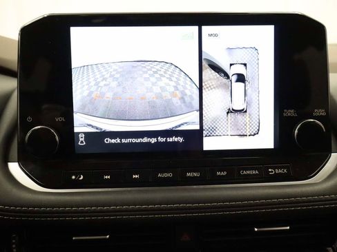 Used 2023 Nissan Rogue SL w/ SL Premium Package FWD image 11