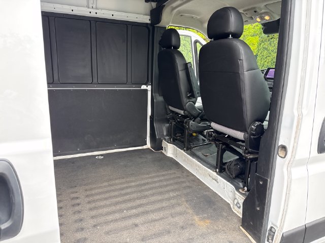 Used 2025 RAM ProMaster 2500 w/ Convenience Group FWD image 21