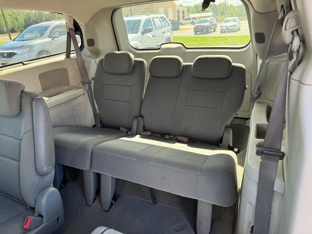 Used 2009 Dodge Grand Caravan SE FWD image 12