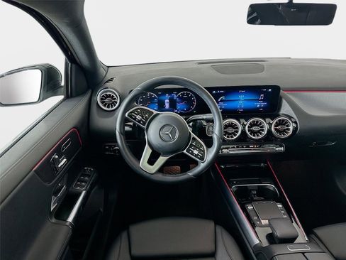 Certified 2023 Mercedes-Benz GLA 250 4MATIC image 28