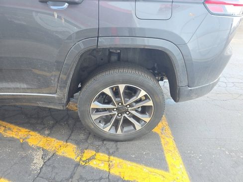 Used 2024 Jeep Grand Cherokee Overland w/ Adv Protech Group III image 11