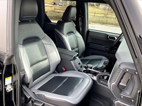Used 2024 Ford Bronco Big Bend image 7