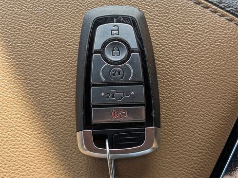 Used 2024 Ford F350 Lariat w/ Lariat Ultimate Package image 29