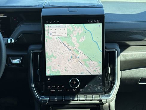 Used 2025 GMC Yukon Elevation w/ LPO, Floor Liner Package image 29