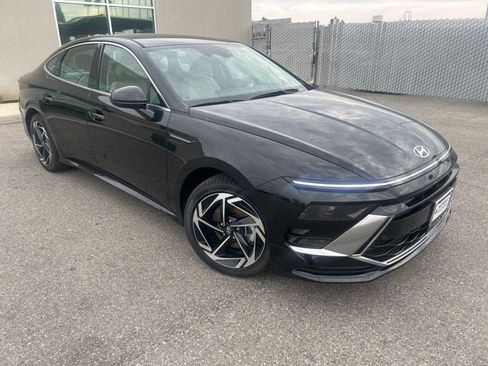 New 2026 Hyundai Sonata SEL image 1
