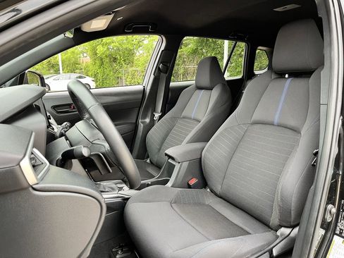 Used 2024 Toyota Corolla Cross AWD Hybrid image 22