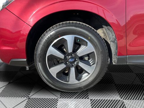 Used 2018 Subaru Forester 2.5i Premium w/ All-Weather Package image 18