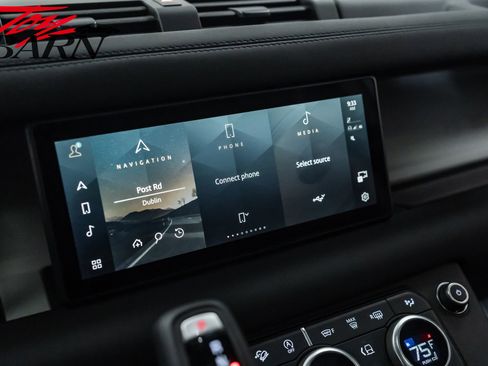 Used 2024 Land Rover Defender 110 S image 40