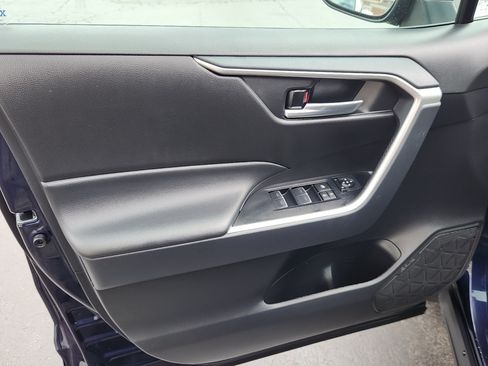 Certified 2025 Toyota RAV4 XLE AWD/4WD image 10