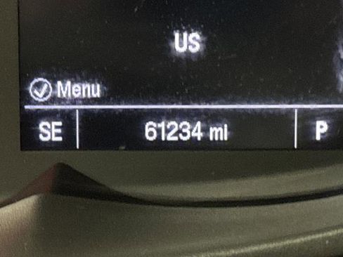 Used 2019 Chevrolet Trax LT w/ LT Convenience Package image 6