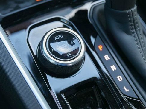 New 2026 Chevrolet Colorado Trail Boss AWD/4WD image 16