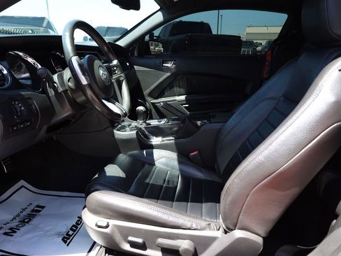 Used 2012 Ford Mustang GT RWD image 11