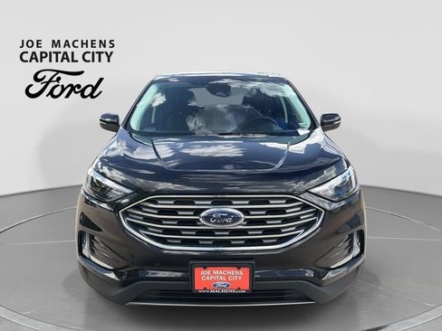 Used 2022 Ford Edge Titanium AWD/4WD image 10