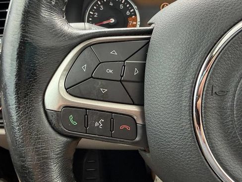 Used 2021 Jeep Renegade Limited w/ Sun & Sound Group AWD/4WD image 25
